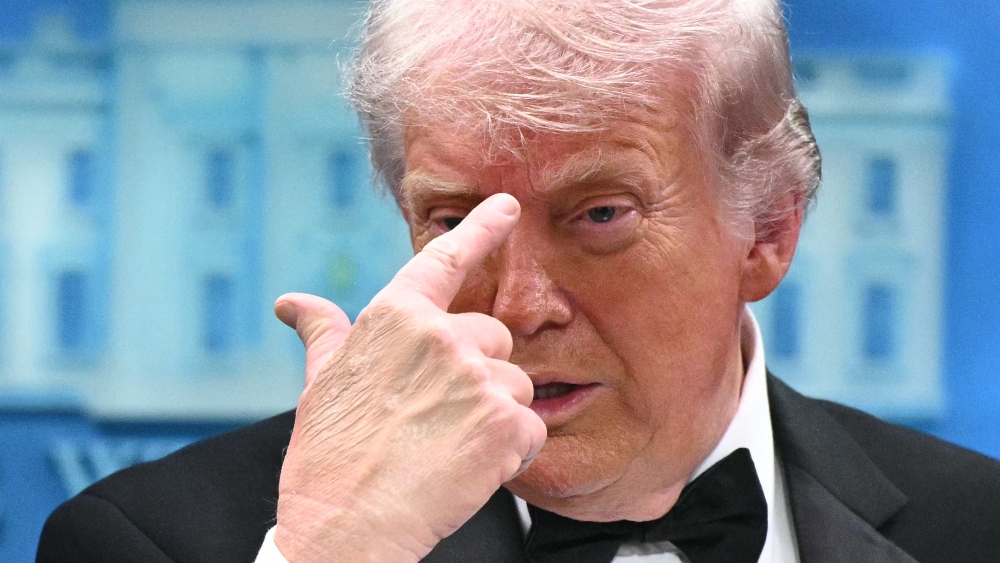 Gunman sought to kill Trump, cabinet at gala dinner